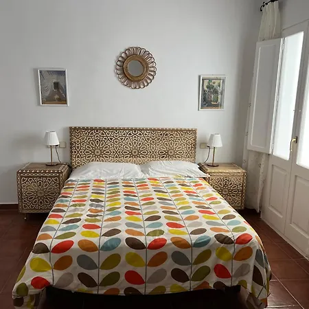 Old Town 100m From - 3 Bedrooms Daire *